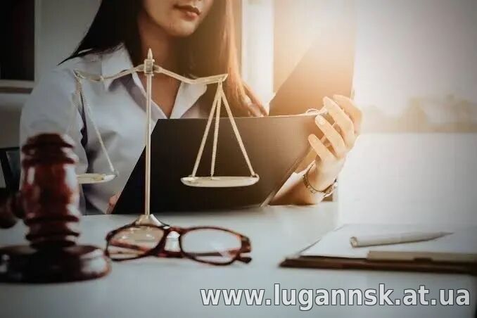 Адвокат Подільський районний суд - юридичний супровід судових справ